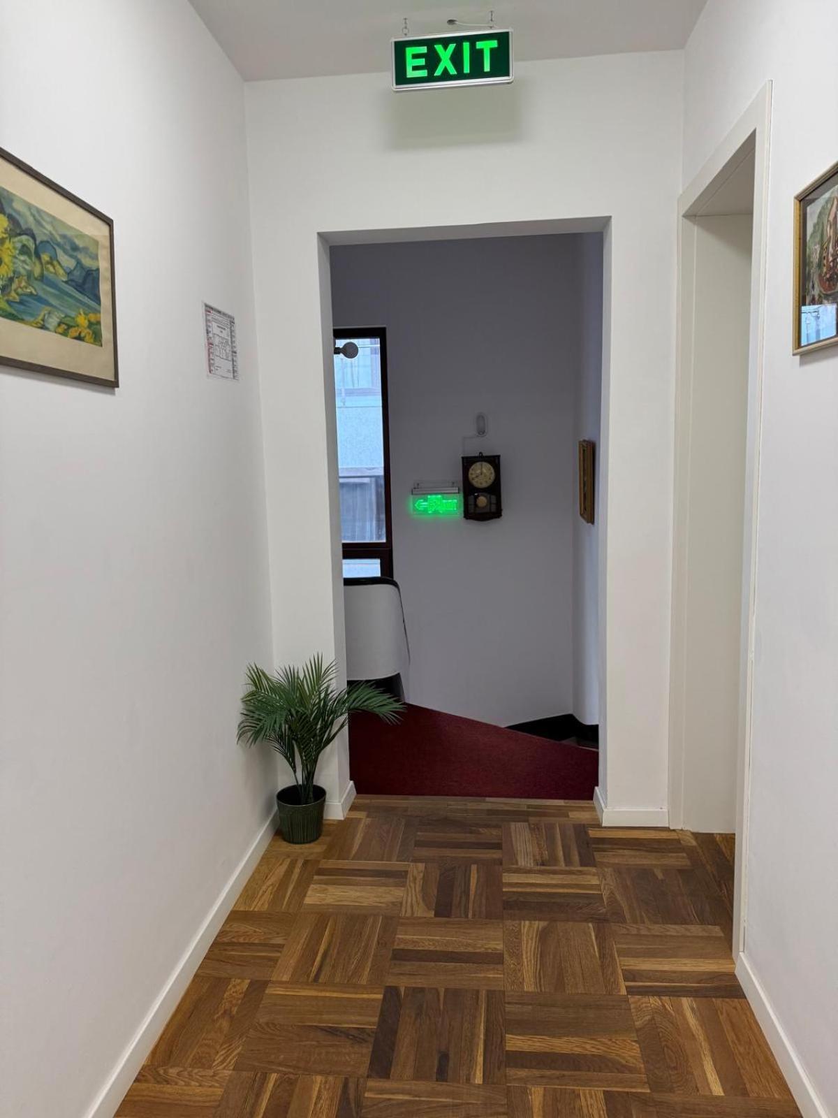 Aparthotel Nobel Boutique Bucarest Esterno foto